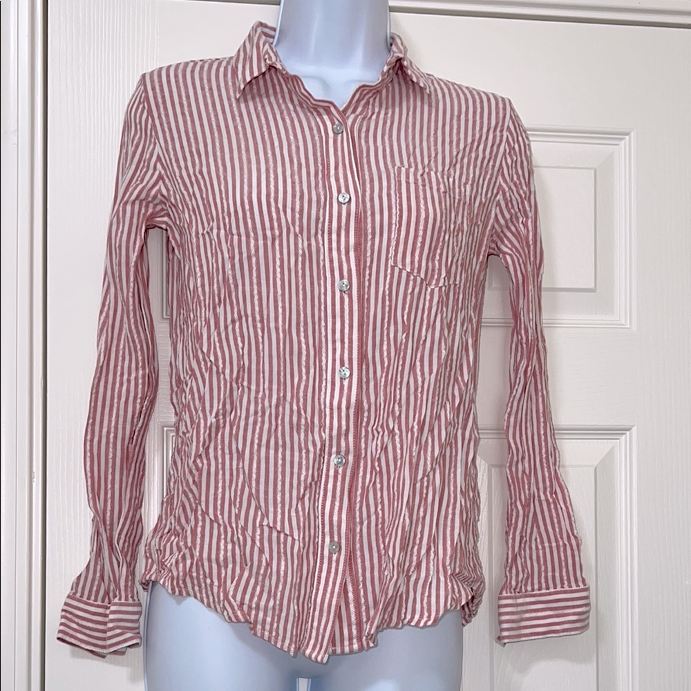 Universal Thread Striped Collared Button-Up Shirt (EUC)